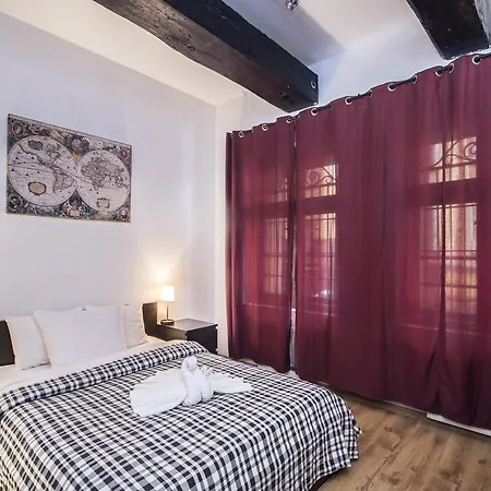 Albergue Happy 7 - Old Town *