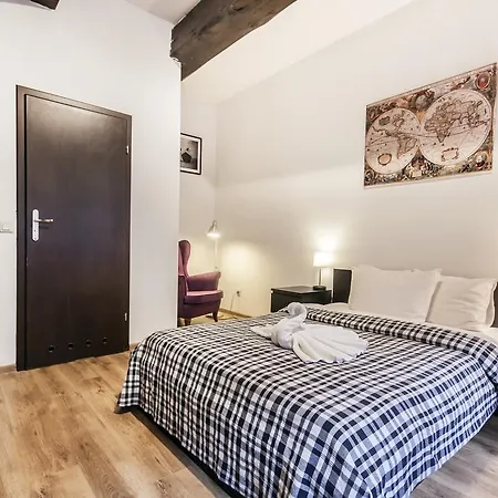 Albergue Happy 7 - Old Town *
