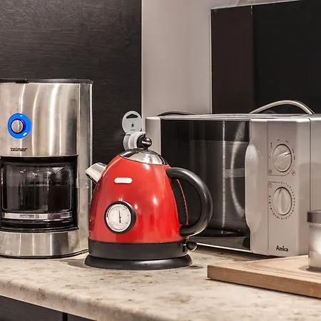 Happy 7 - Old Town